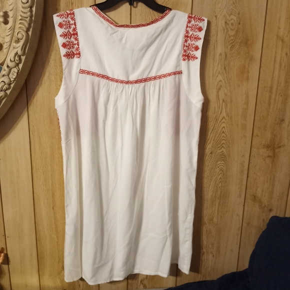 Forever 21 Top - Picture 2 of 3